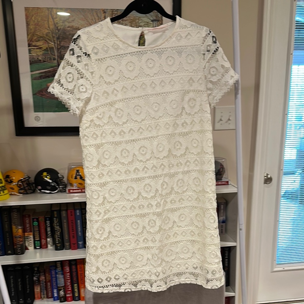 Elegant White Lace Dress